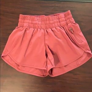 LULULEMON CHERRY TINT TRACKER SHORTS